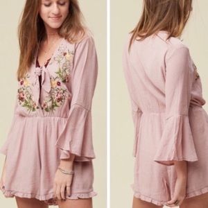 BNWT Joanna Romper Size Medium
